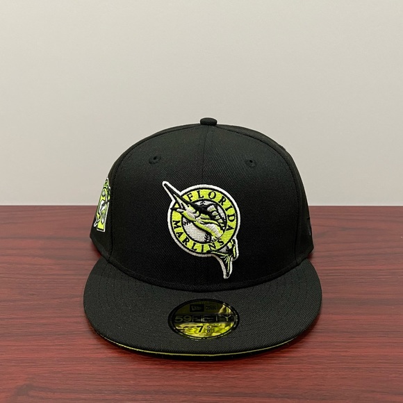 New Era, 59Fifty Fitted Hat, Florida Marlins 25th Anniversary, Black, Green - Picture 1 of 10